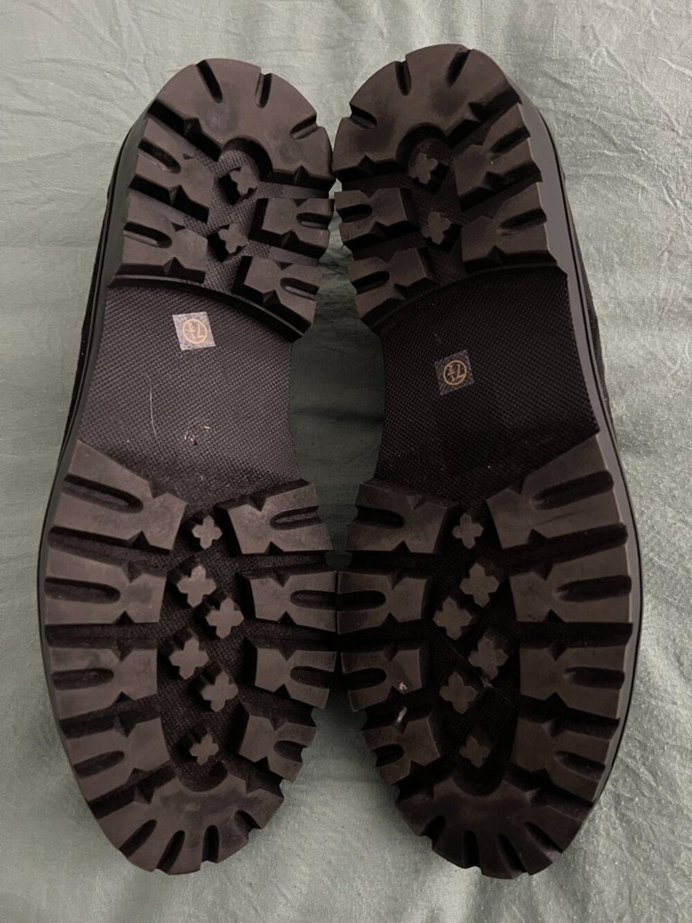 Journee Collection Black Faux Suede Lug Sole Loafers Womens Size 7.5 Slip On - Picture 9 of 10